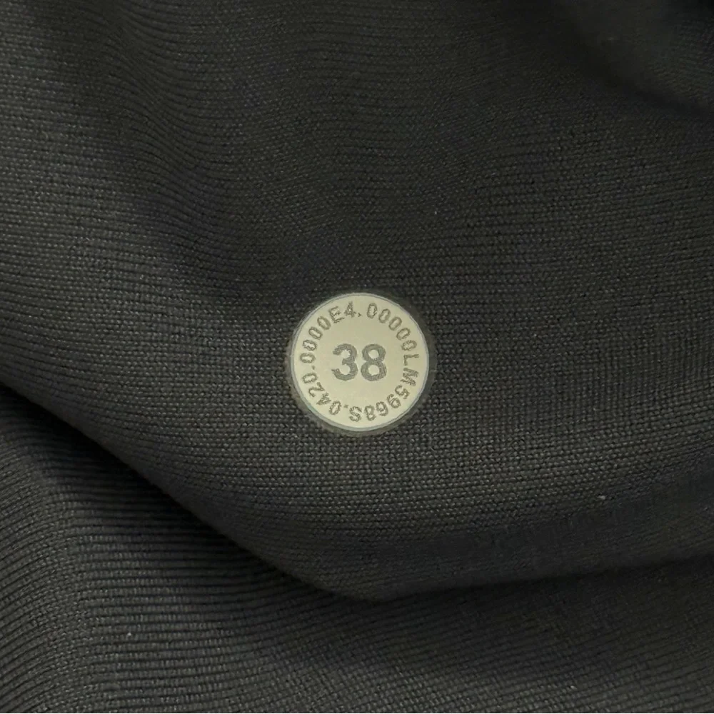 Lululemon ABC Classic-Fit 5 Pocket Pant 38 x 40 Warpstreme in True Navy - Picture 8 of 8